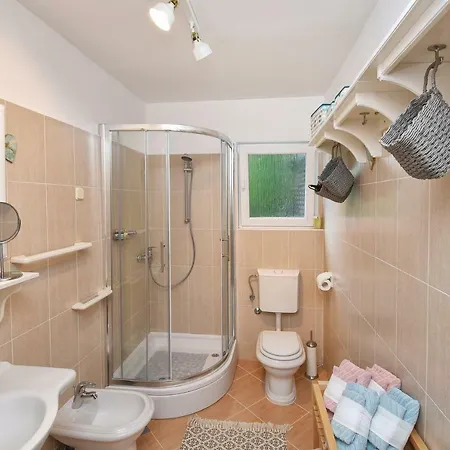Henne Apartman